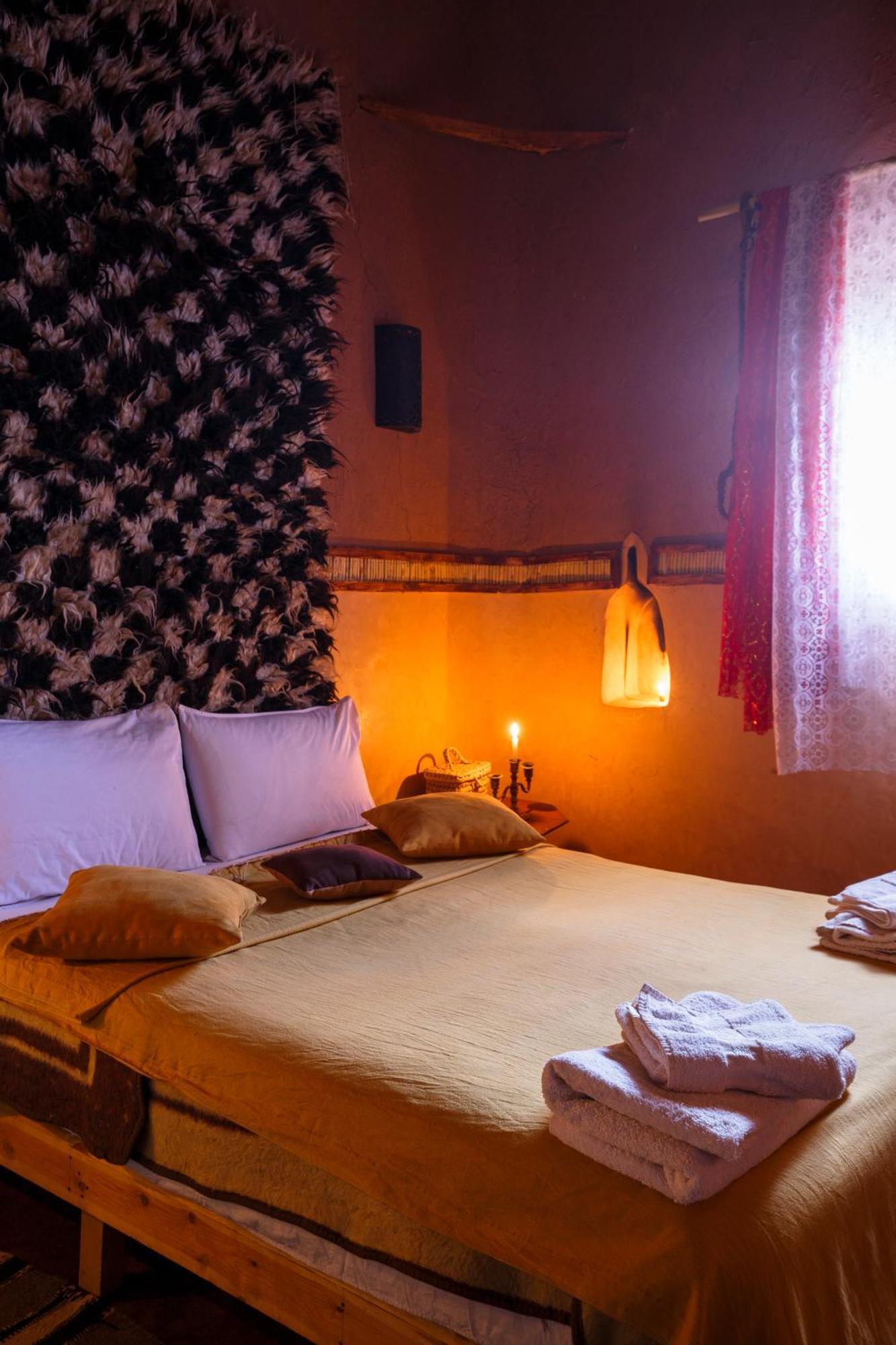 مبيت وإفطار آيت بن حدو Kasbah Tebi المظهر الخارجي الصورة
